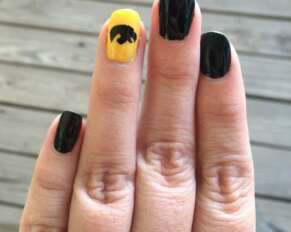 Iowa Hawkeye Nail Art - Using Silhouette Cameo to create nail art designs
